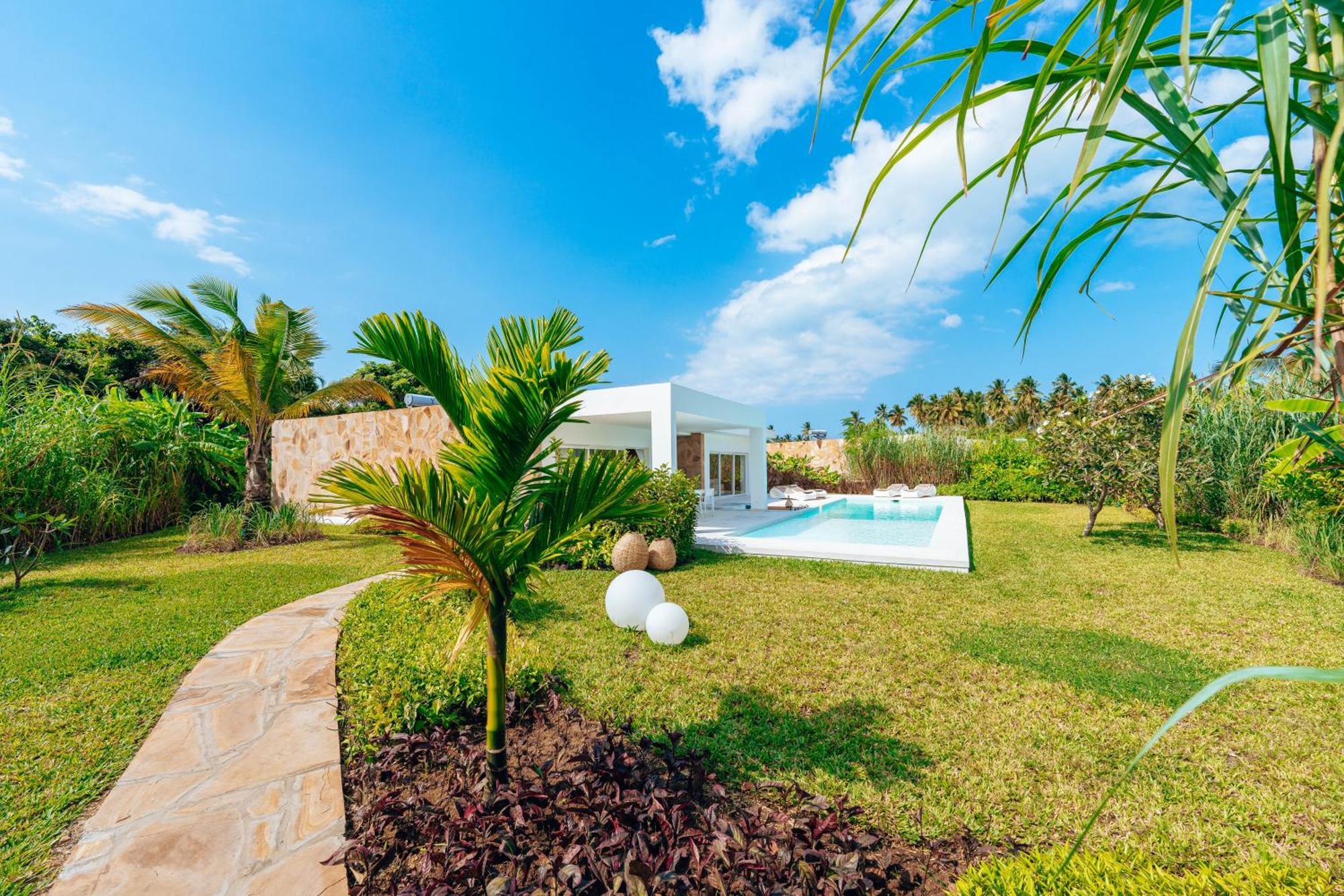 Ycona Luxury Resort Uroa Esterno foto