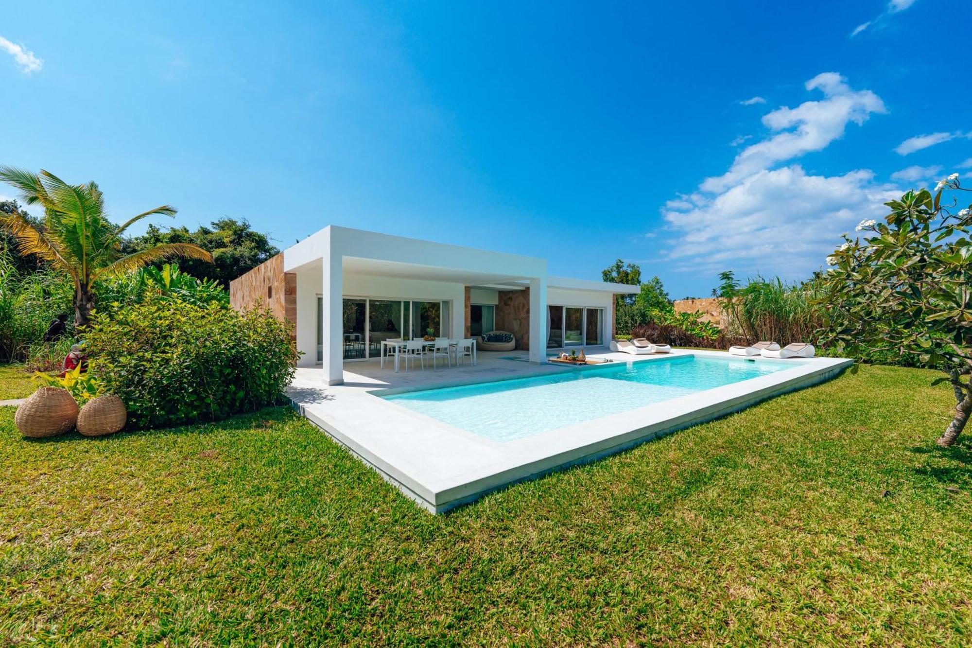 Ycona Luxury Resort Uroa Esterno foto